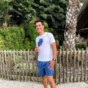 Meet your Posher, Ernesto